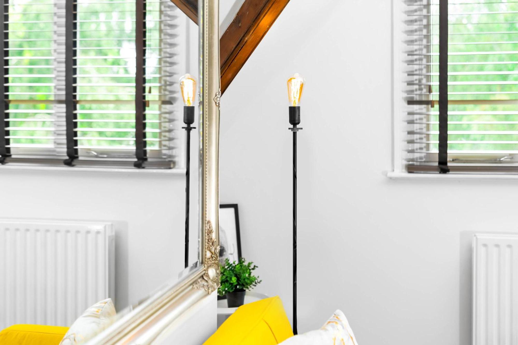 Stylish Apartment - Parking - Outdoor Terrace - Wolverhampton - Netlix - Wifi - 9Bpc Extérieur photo